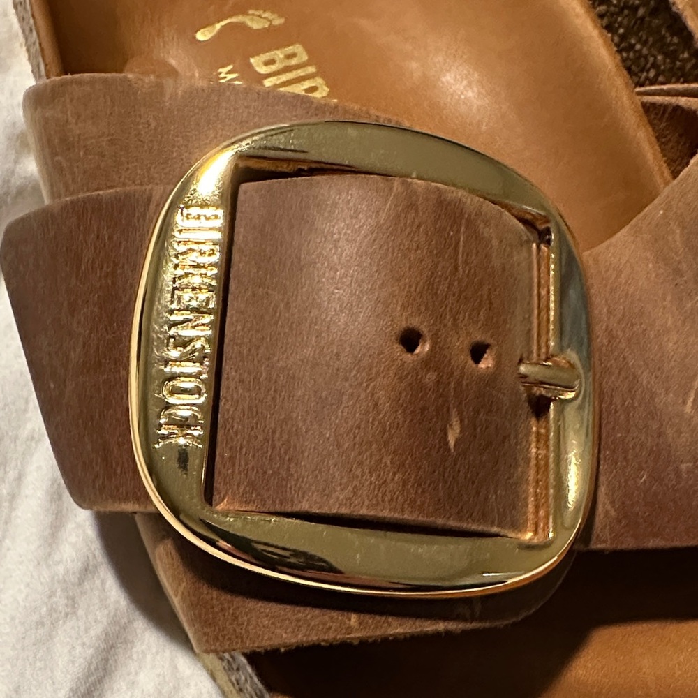 Birkenstock Tan Sandals with Gold Big Buckle - Picture 4 of 4